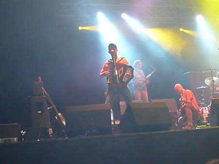 acampada jove 11-06-2008 002