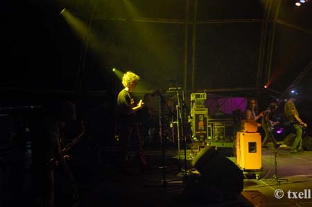 acampada f (122)