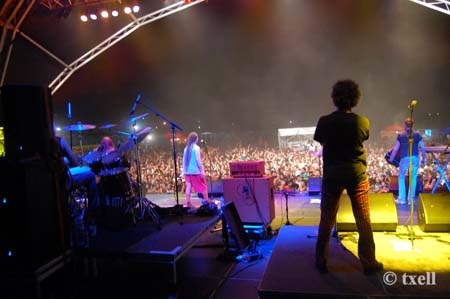 acampada f (132)