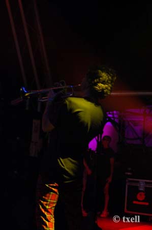acampada f (139)