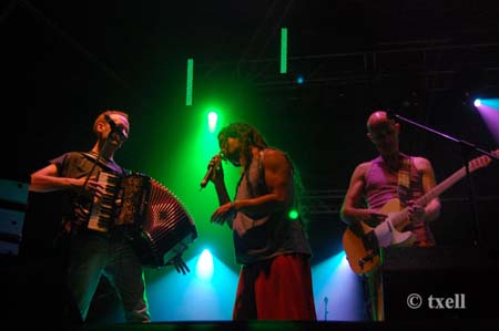 acampada f (247)