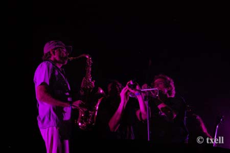 acampada f (248)