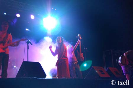 acampada f (286)