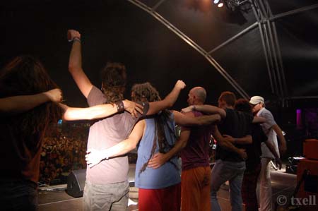 acampada f (339)