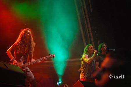 acampada f (60)