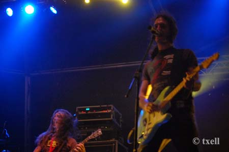 acampada f (76)